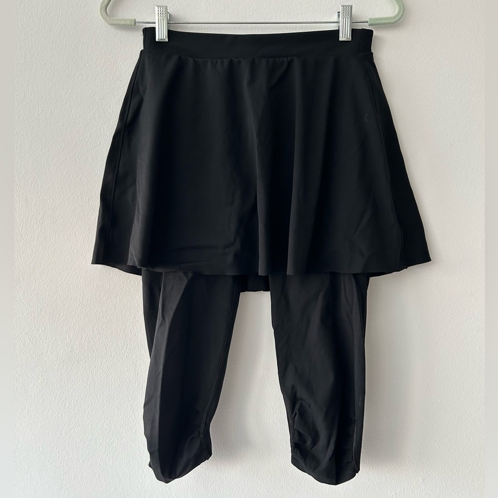 SPANX Black BootyBoost Women’s Skort Skirted Leggings Combo Small Sample